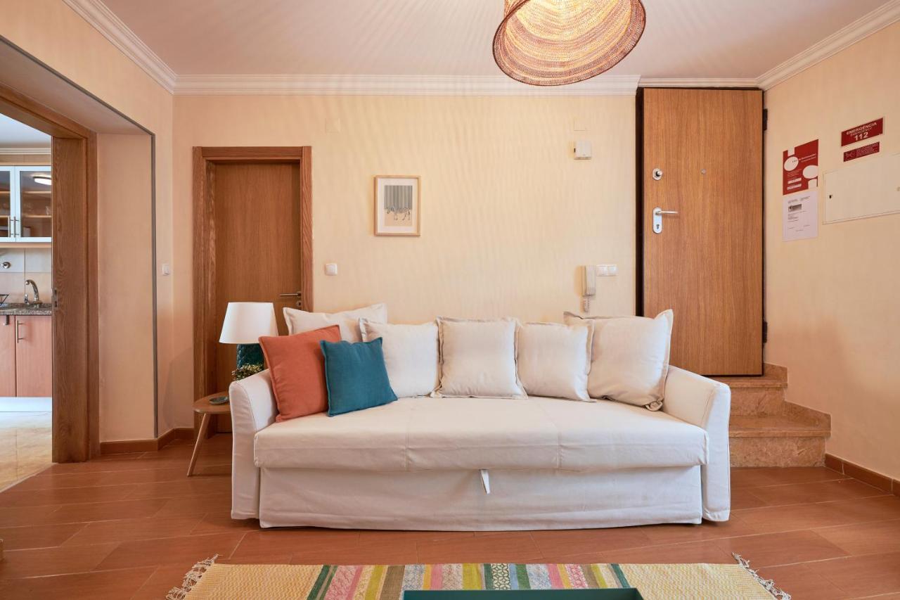 Spacious And Renovated Apartment With Amazing Patio, By Timecooler Lisboa Ngoại thất bức ảnh