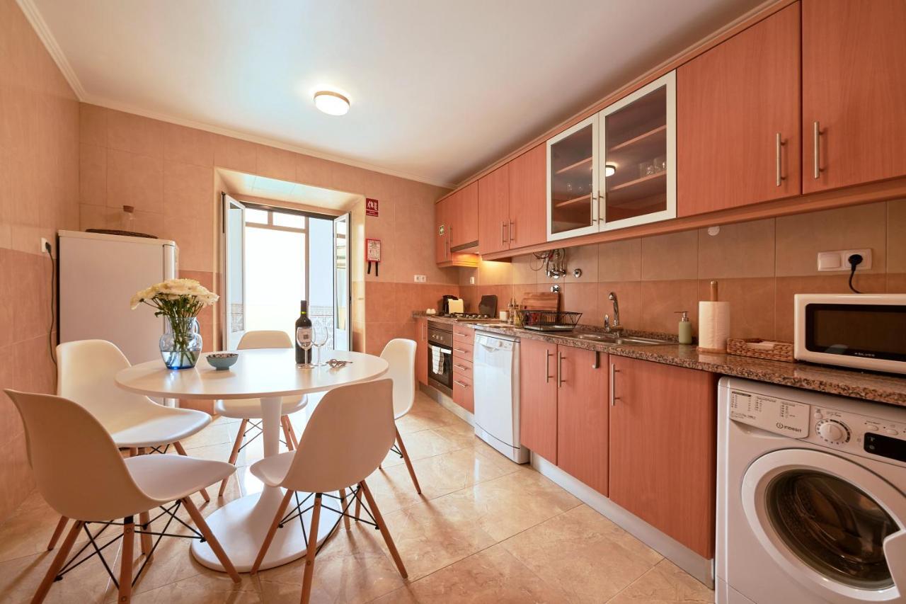 Spacious And Renovated Apartment With Amazing Patio, By Timecooler Lisboa Ngoại thất bức ảnh