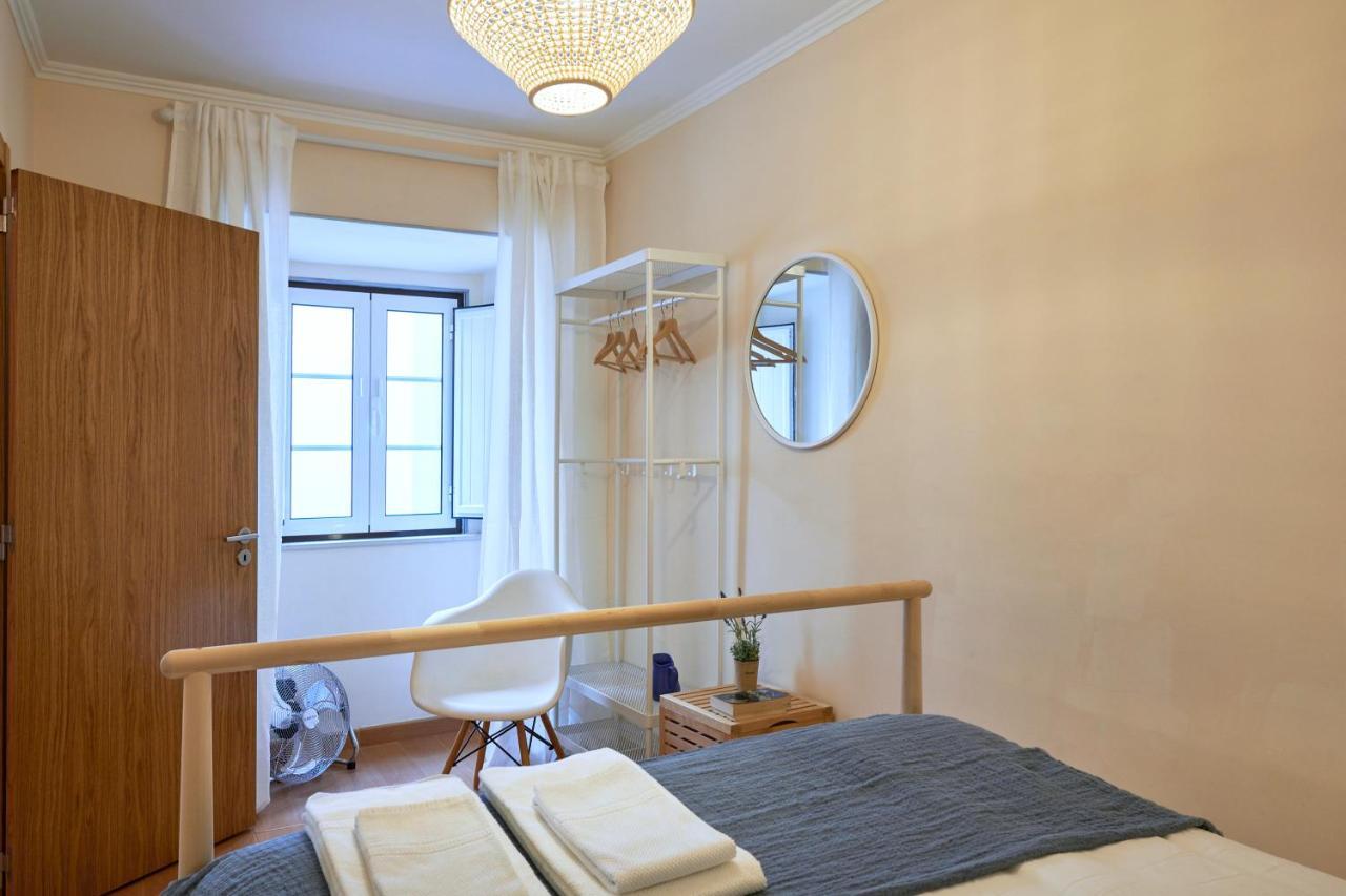 Spacious And Renovated Apartment With Amazing Patio, By Timecooler Lisboa Ngoại thất bức ảnh