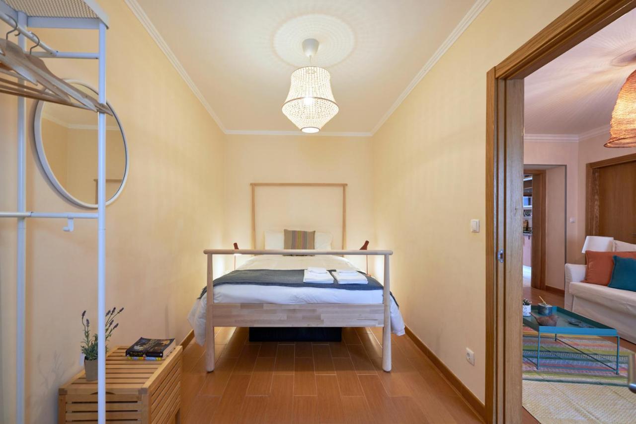 Spacious And Renovated Apartment With Amazing Patio, By Timecooler Lisboa Ngoại thất bức ảnh