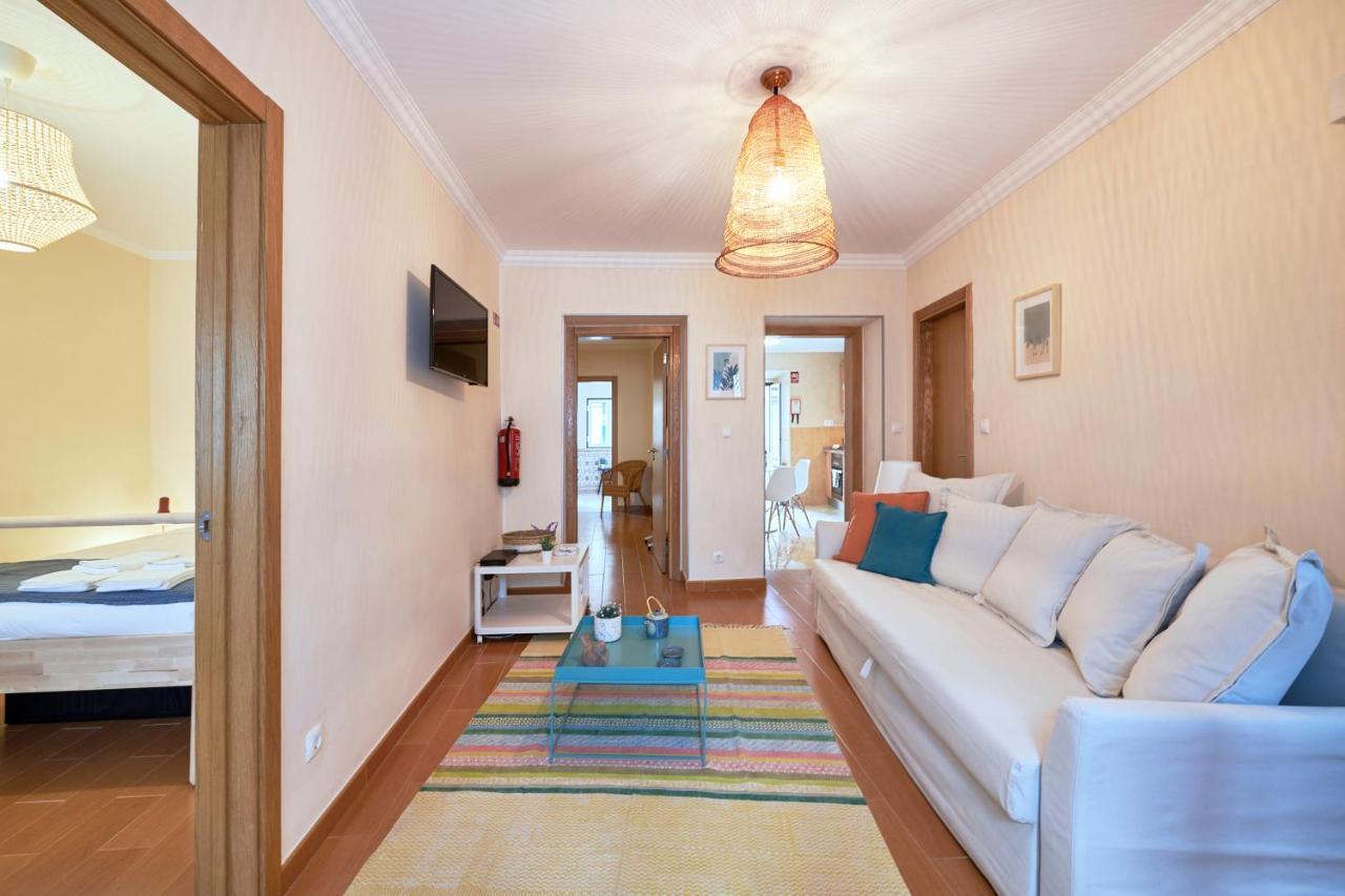 Spacious And Renovated Apartment With Amazing Patio, By Timecooler Lisboa Ngoại thất bức ảnh